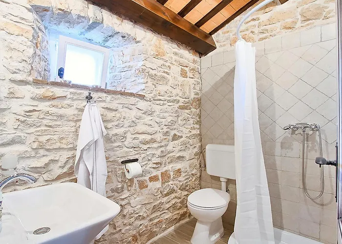 Agra Casa vacanze Pola