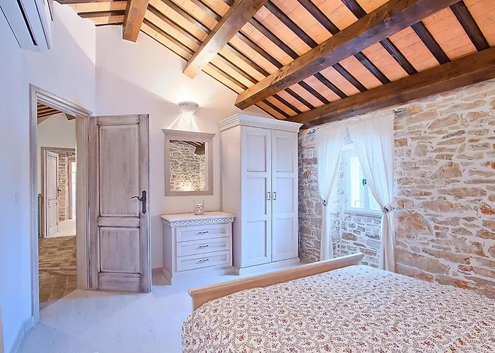 Agra Holiday home Pula